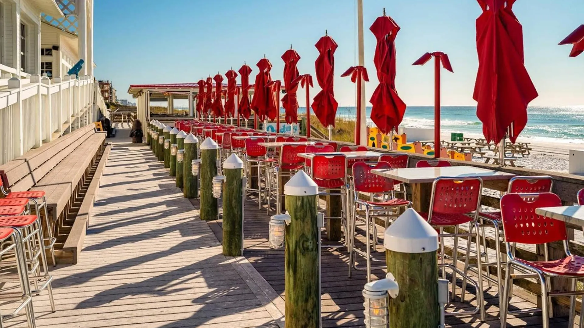 Vista Bluffs 90 ~ Casa Beachy Blanca Destin Holiday home