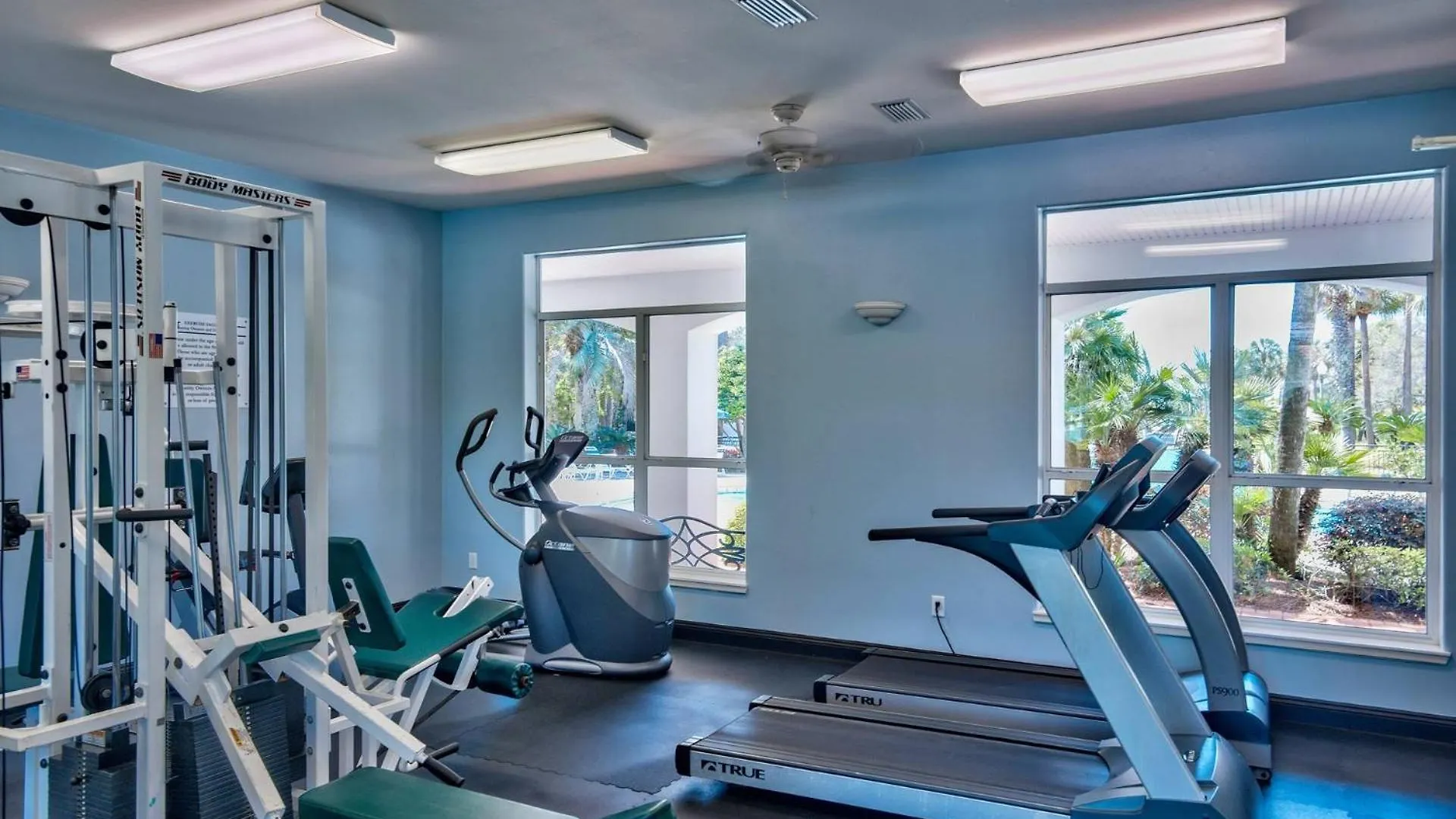 Vista Bluffs 90 ~ Casa Beachy Blanca Destin