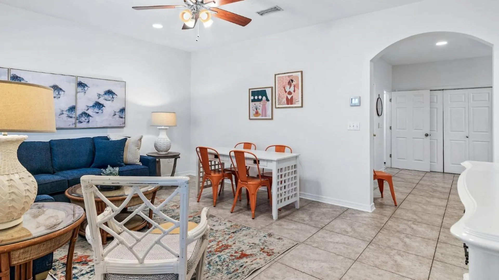 Vista Bluffs 90 ~ Casa Beachy Blanca Destin Holiday home