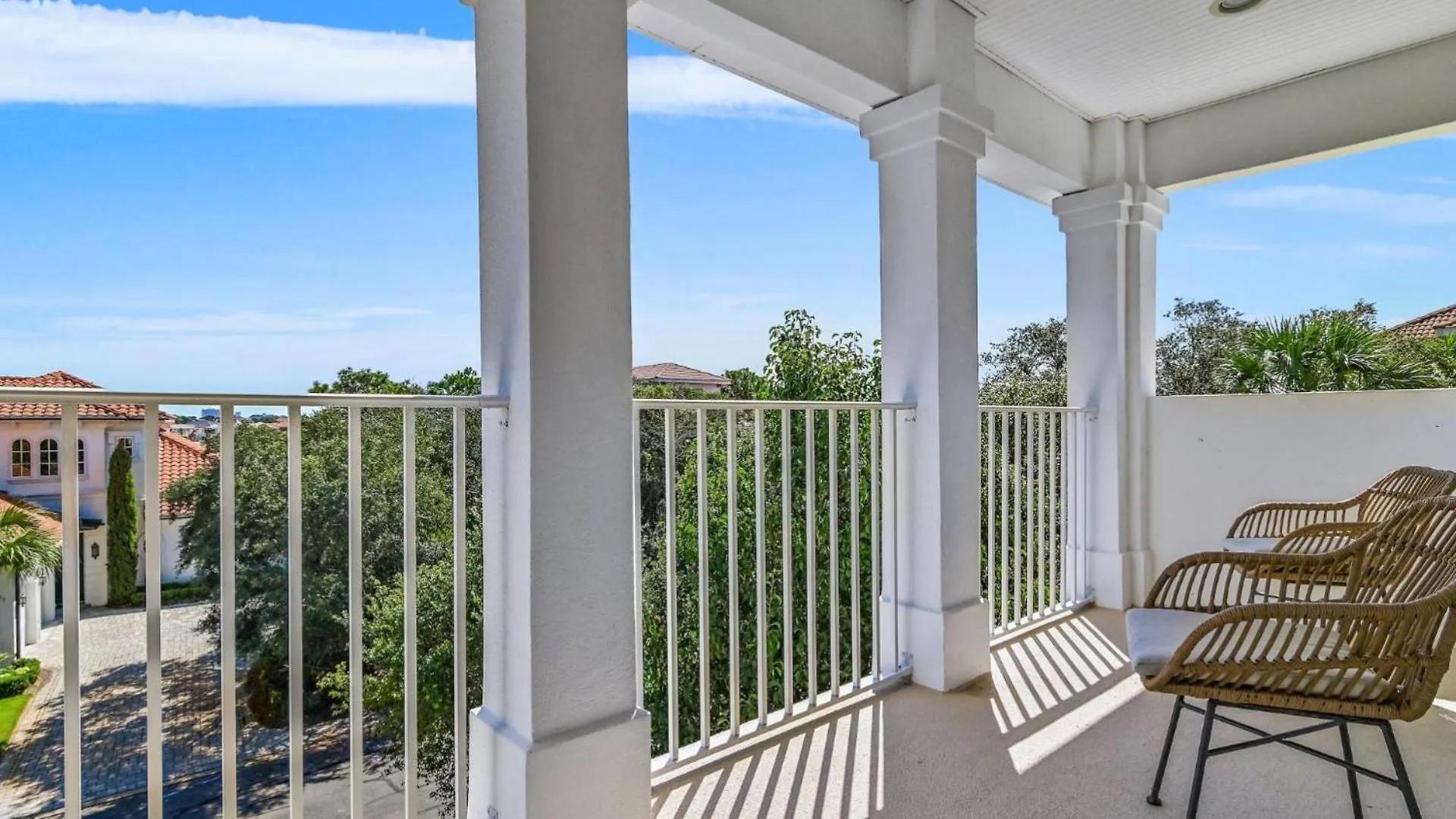 Holiday home Vista Bluffs 90 ~ Casa Beachy Blanca Destin